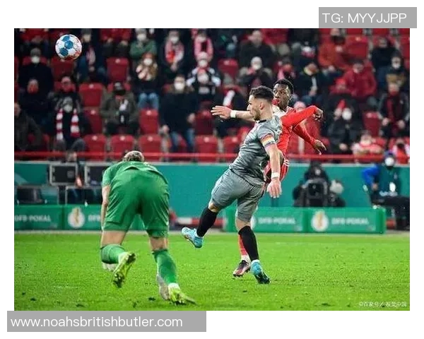 布隆德比主场迎战圣保利两队争夺关键三分的激烈对决